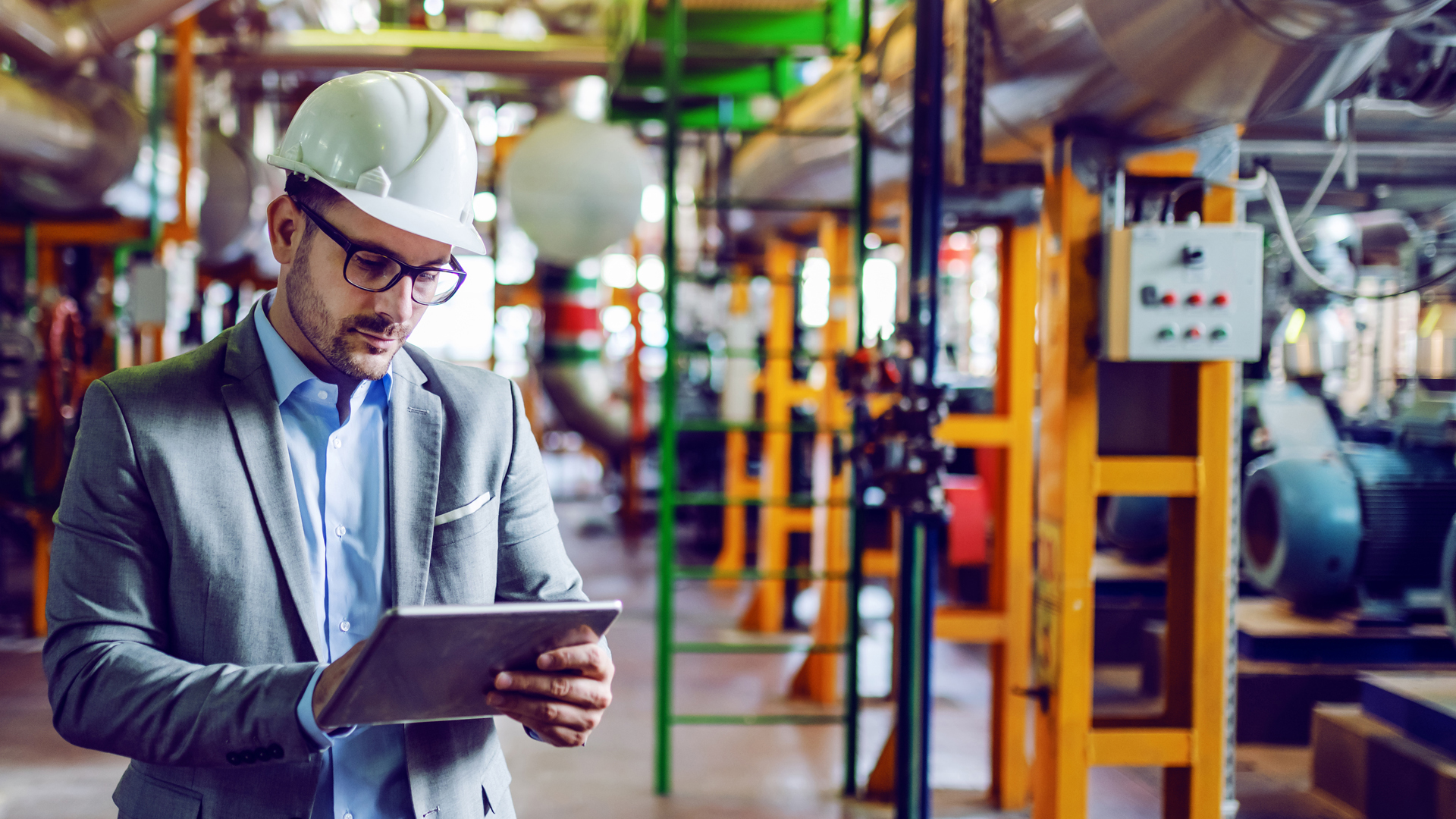 facility manager working in hi-tech-environment