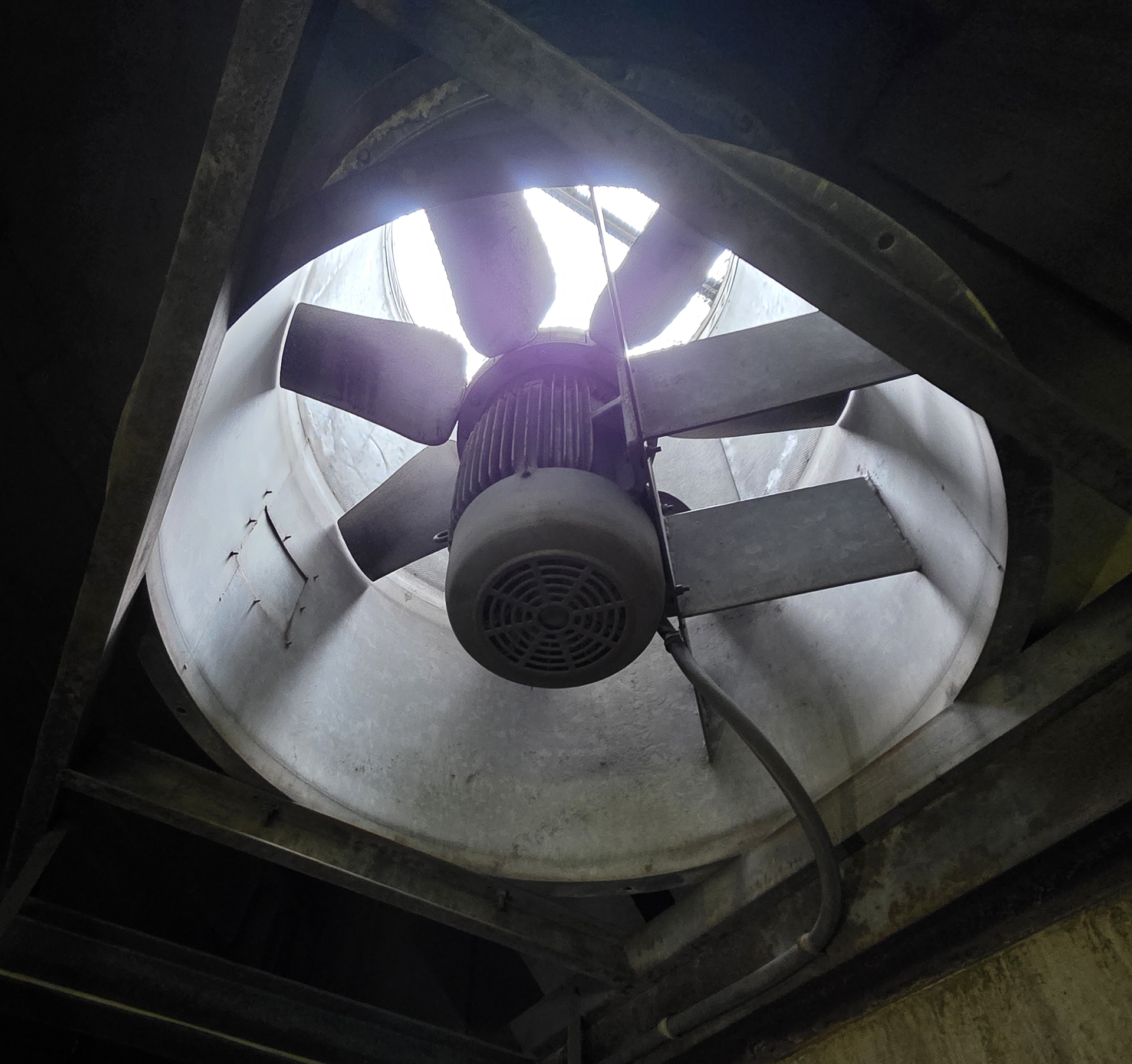 Carbon Monoxide Car Park Fan Control System Car Park fan with VSD Located below (out of view)
