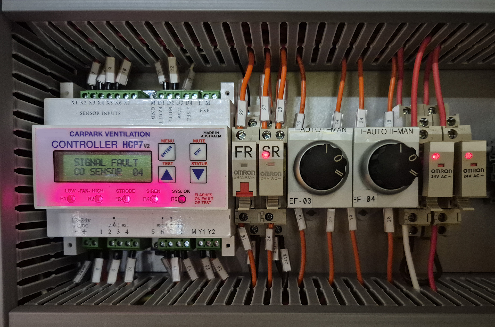 Chiller Monitoring & Control for Unsupervised Buildings - Large Chiller Scroll in Sydney